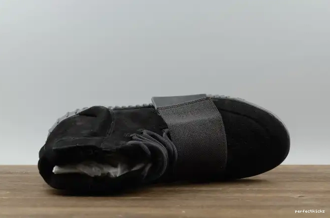 BB1839 Triple Yeezy Adidas Cblack Black Boost 750 0603